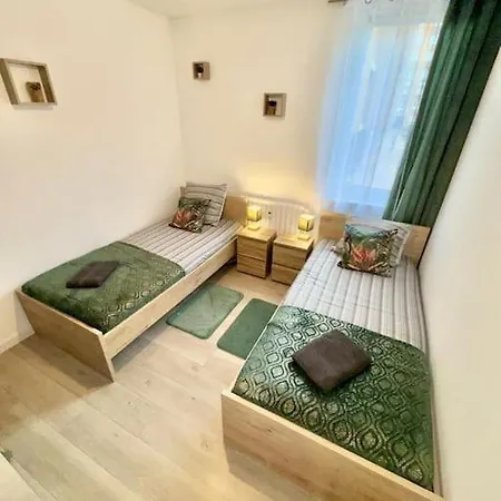 Confortable T4 Equipe A - 200m Metro Apartment Roubaix