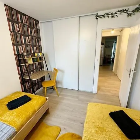 Confortable T4 Equipe A - 200m Metro * Roubaix