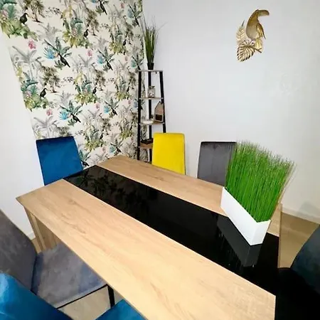 Daire Confortable T4 Equipe A - 200m Metro *