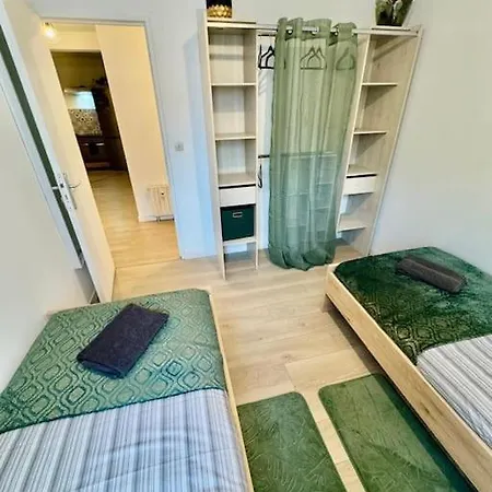 Apartment Confortable T4 Equipe A - 200m Metro Roubaix