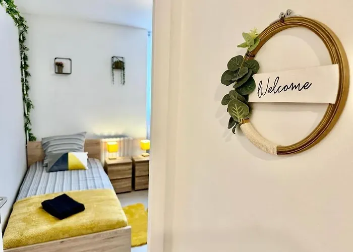 Confortable T4 équipé à - 200m Métro * Roubaix